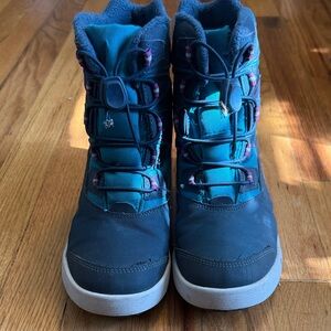 Already Sold Girls or boys! Merrell Snow Bank Waterproof Boots in Navy/Turquoise